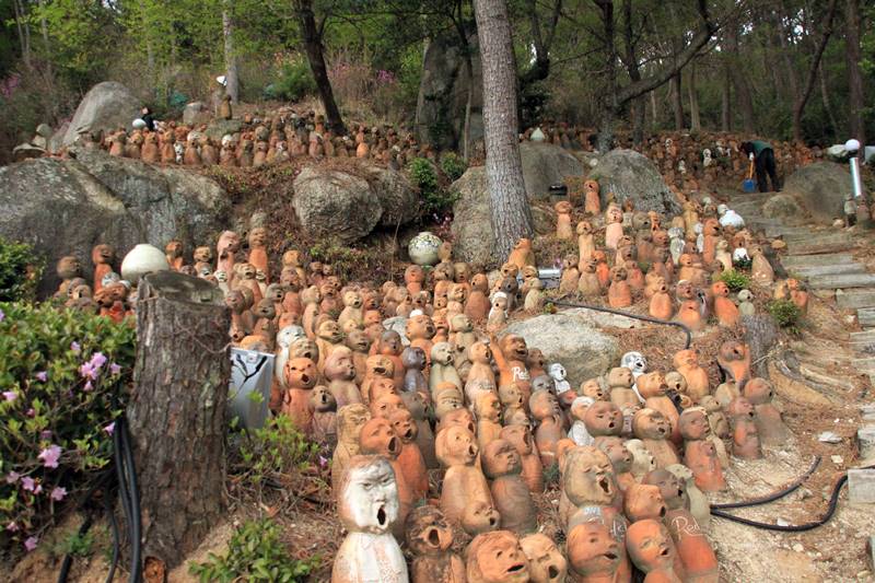 여선생 제자 결혼식 하객 반응 감동 장면 여선생 제자 결혼 하객 반응 놀라움 감동 결혼식 장면